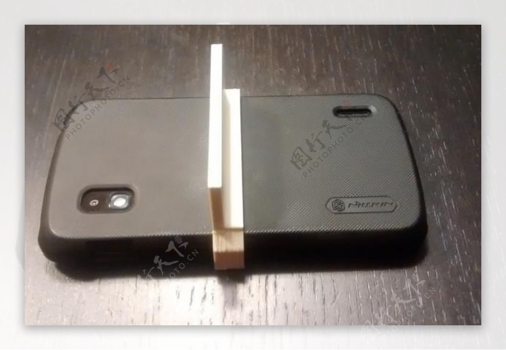 Nexus4耐尔金超磨砂屏蔽盒汽车支架