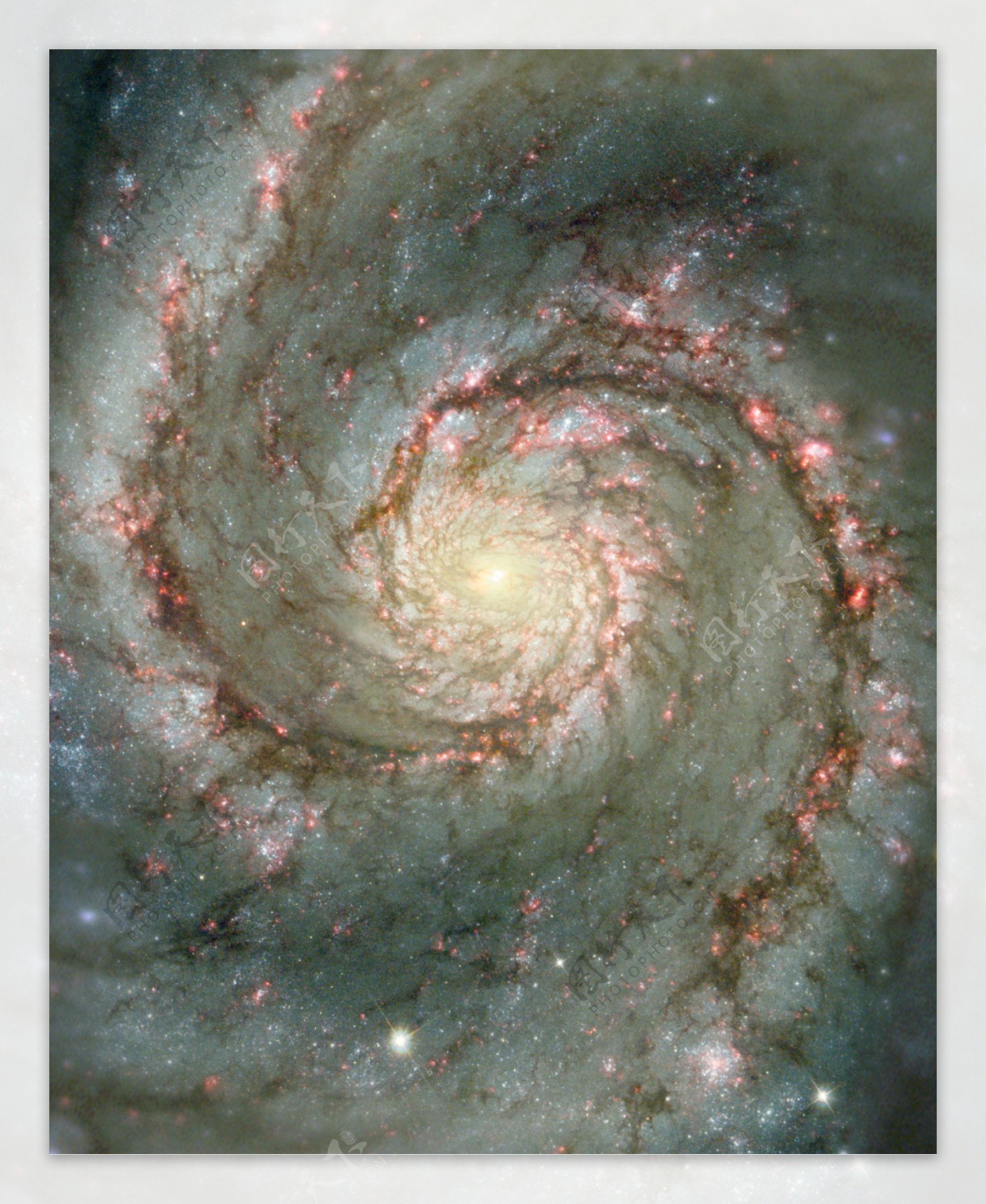 哈勃望远镜高清图片旋转星系