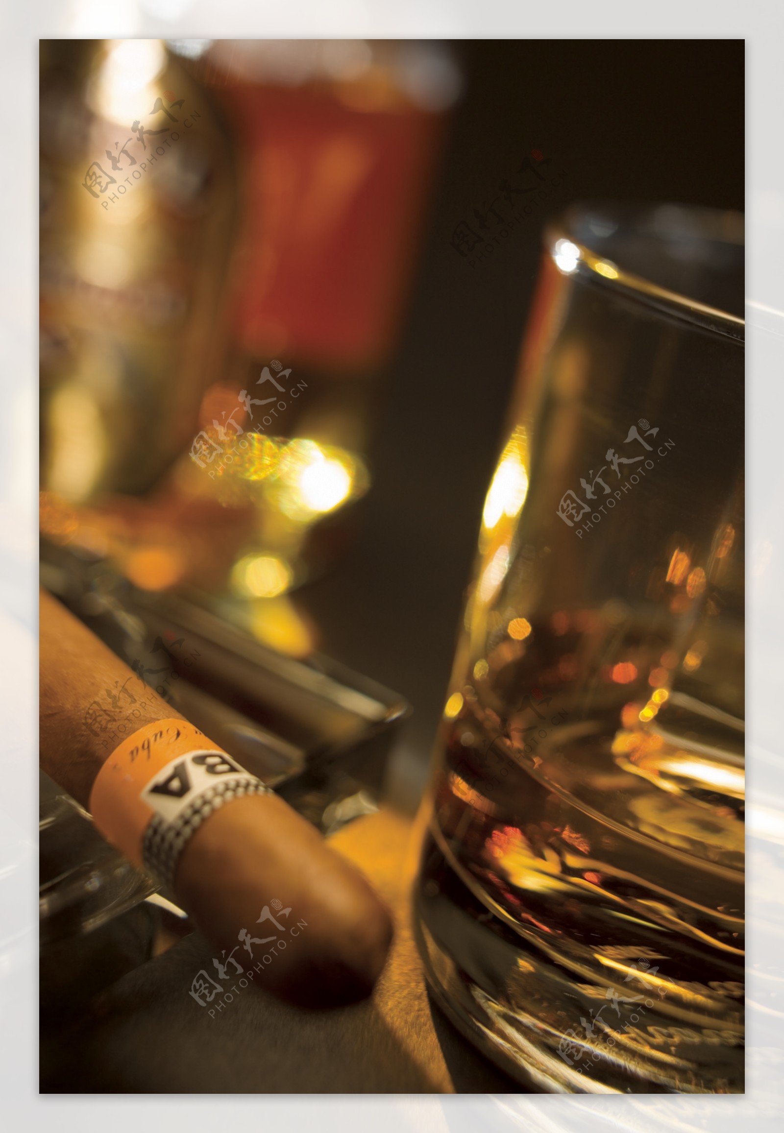 酒水雪茄洋酒图片