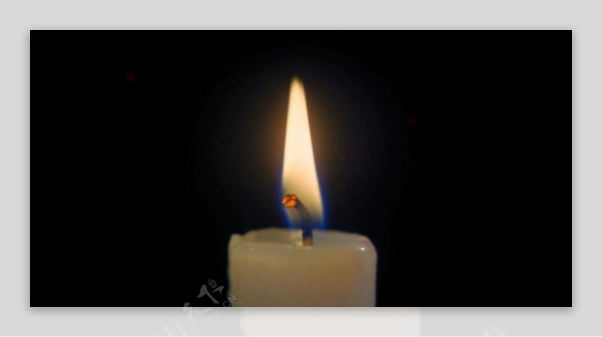 白色蜡烛燃烧特写视频素材