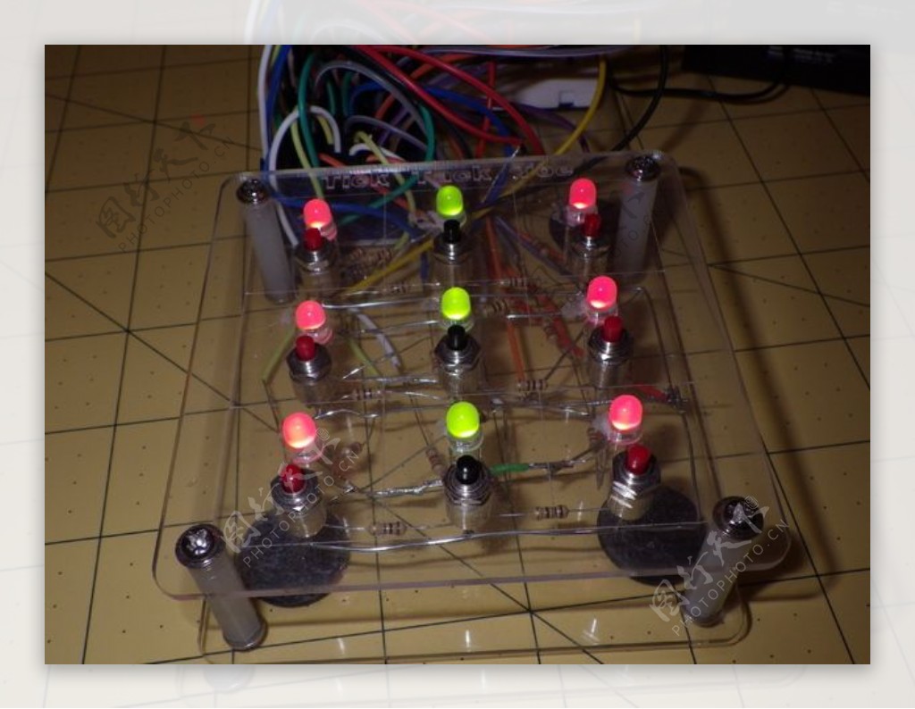 Arduino的游戏井字游戏和灯光