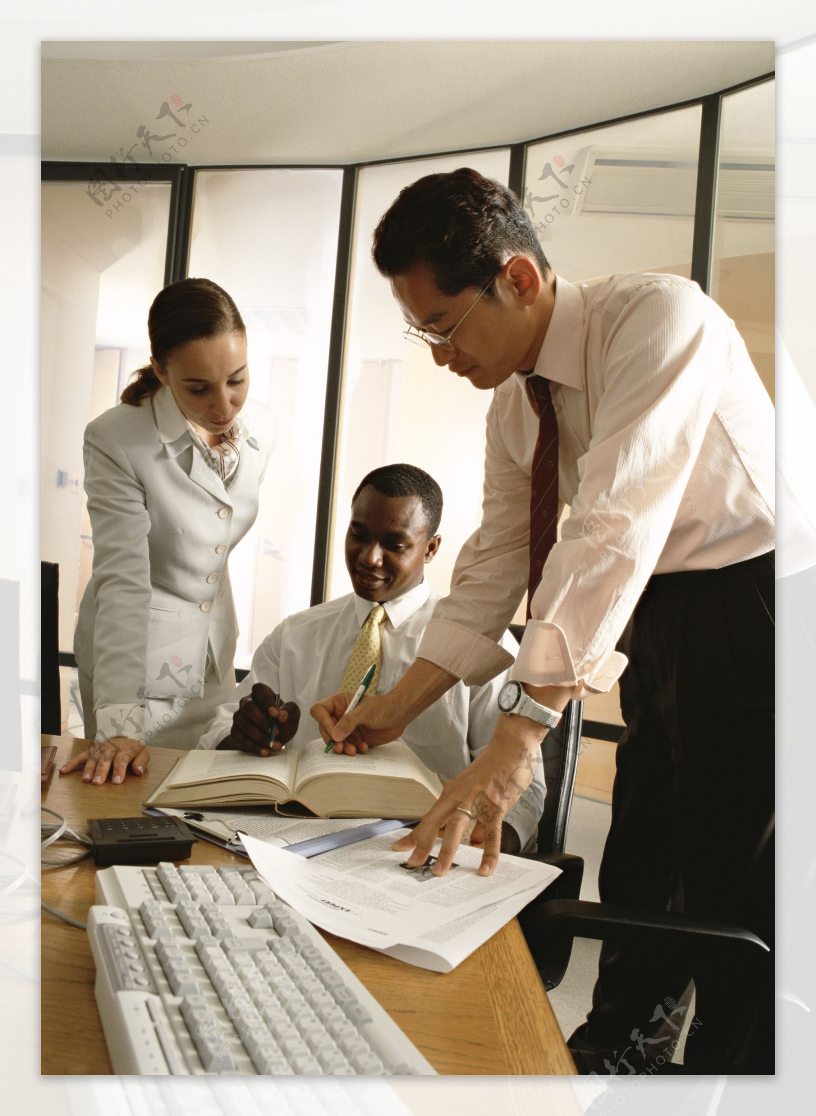 办公室人物图片素材-编号05150420-图行天下