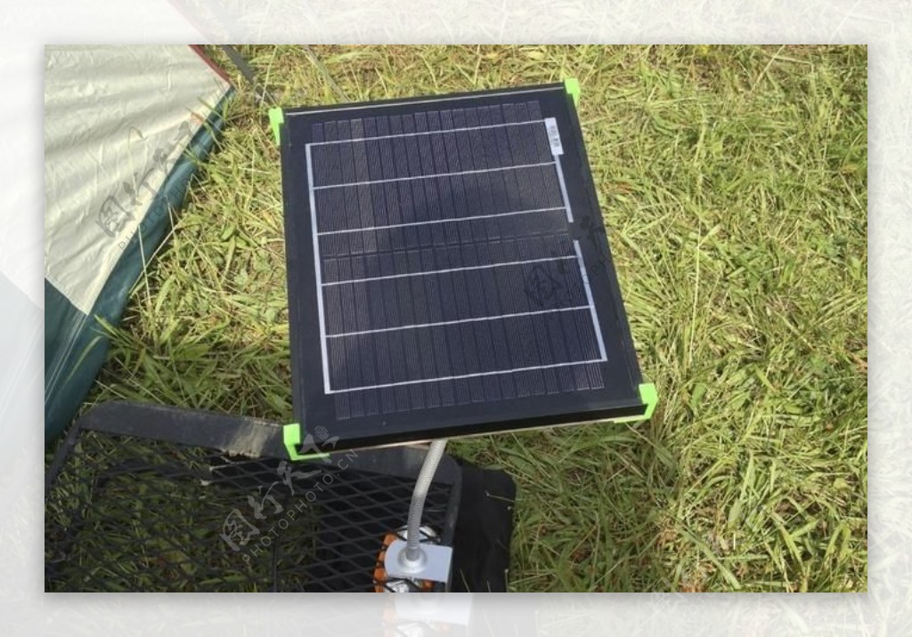 可调式太阳能面板安装W控制箱安装