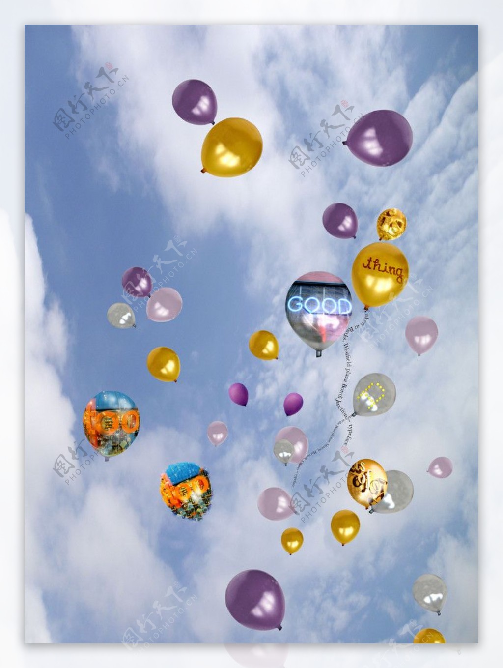 向空中飞的五彩气球图片