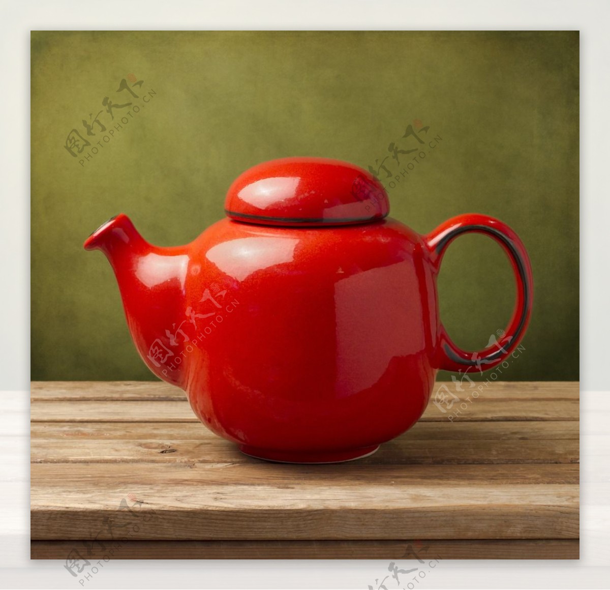 红色瓷器茶壶图片