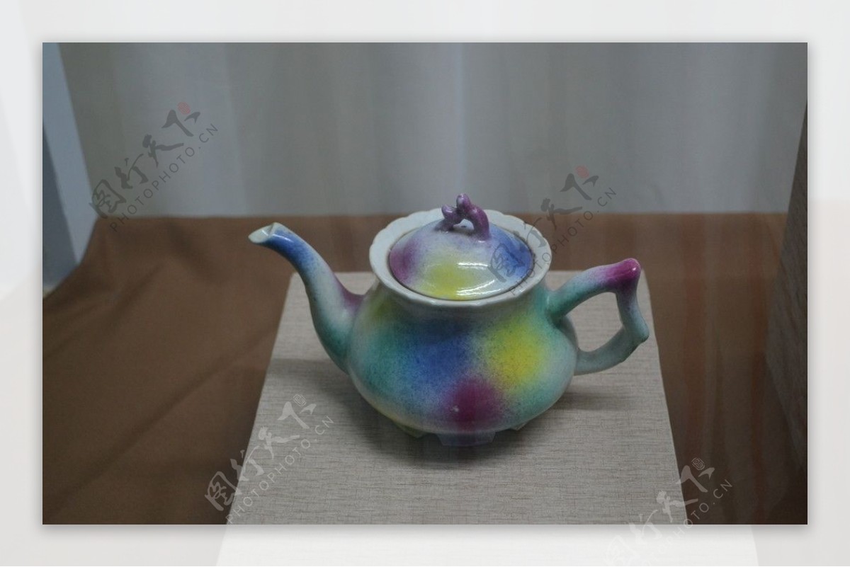 彩虹瓷壶图片