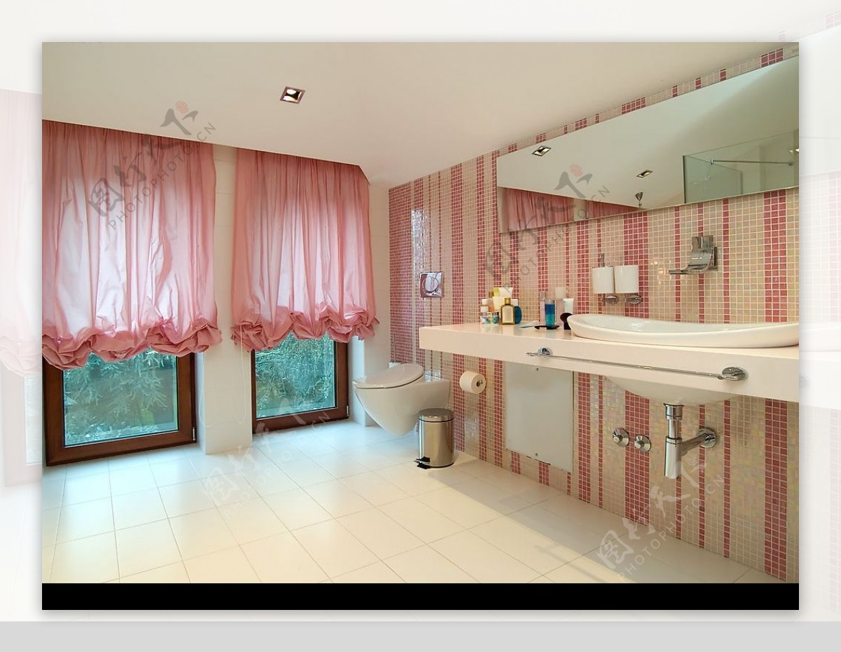 淡粉色格调的时尚浴室图片