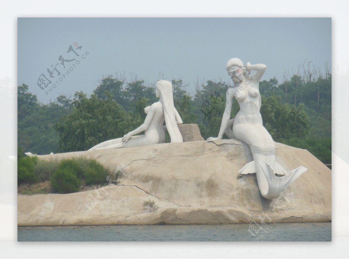 南戴河美人鱼雕塑图片