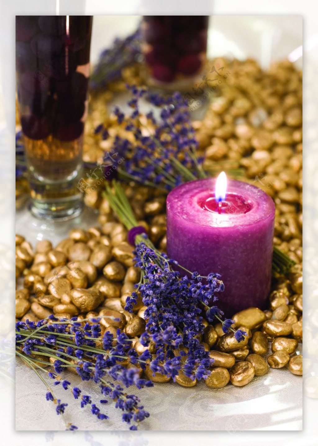 宴席花艺紫色蜡烛图片