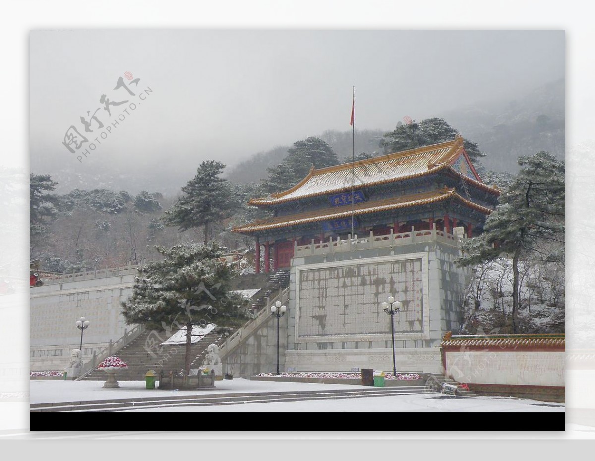 青岩寺风光雪景图片