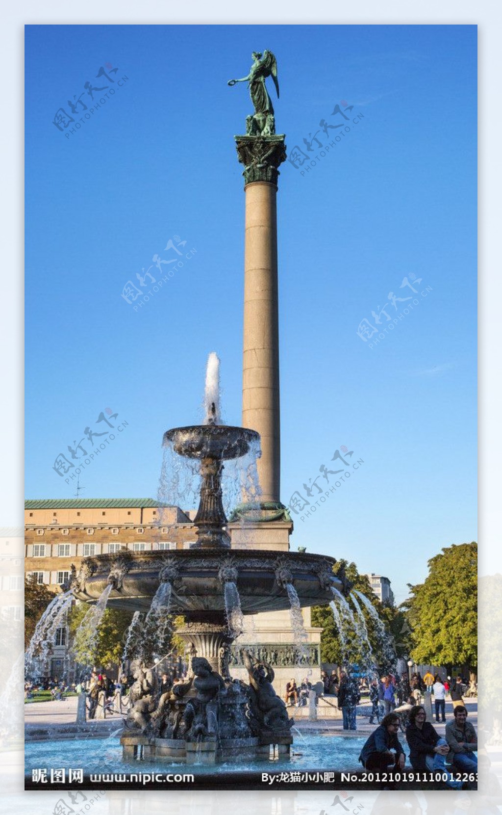 德国市政广场雕塑图片
