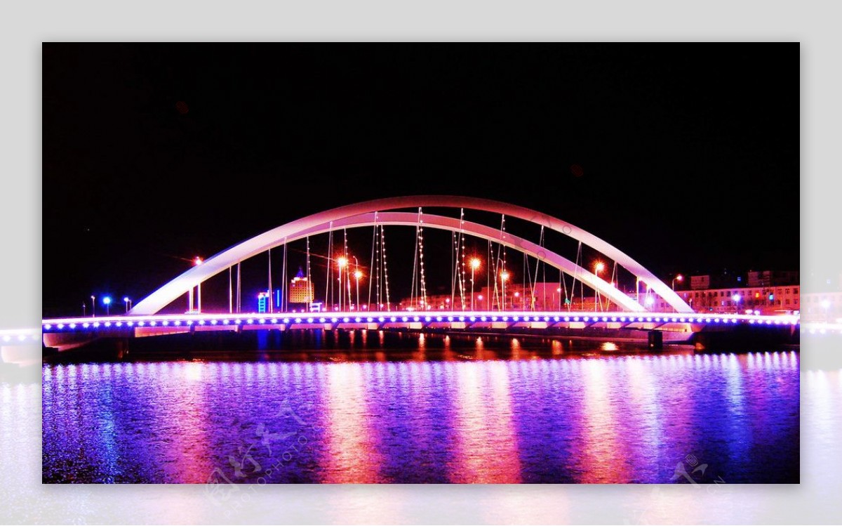 张家口商务桥夜景图片