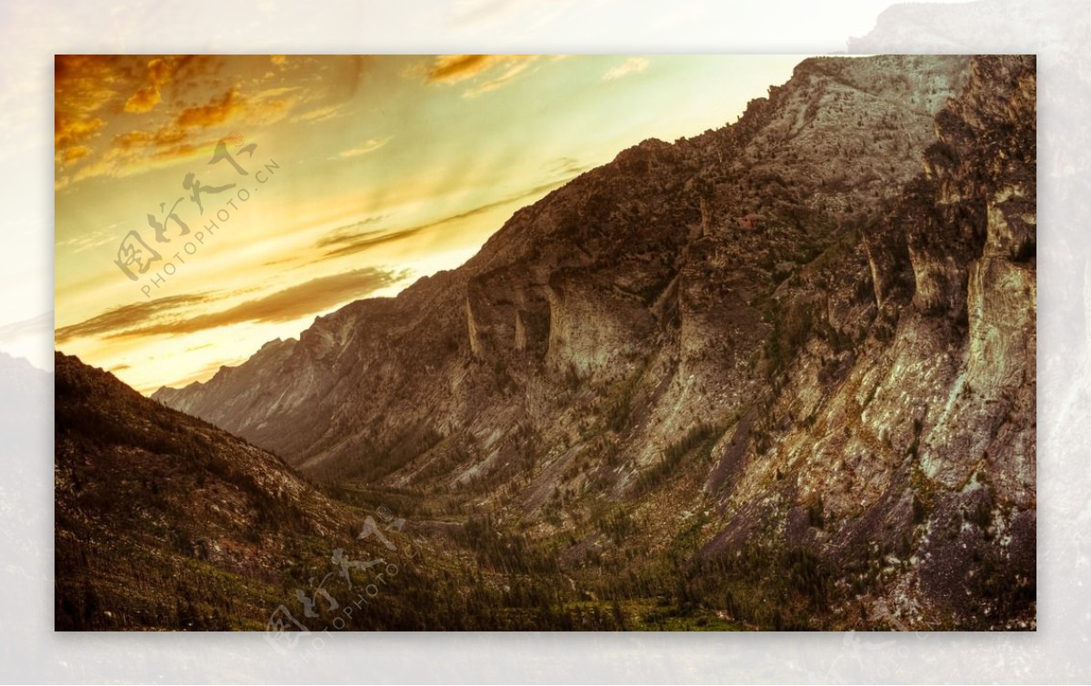 峡谷的日落图片