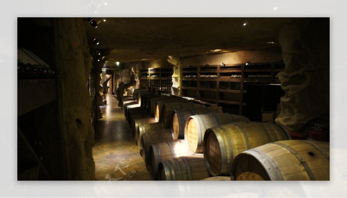 楼兰酒窖储藏室图片