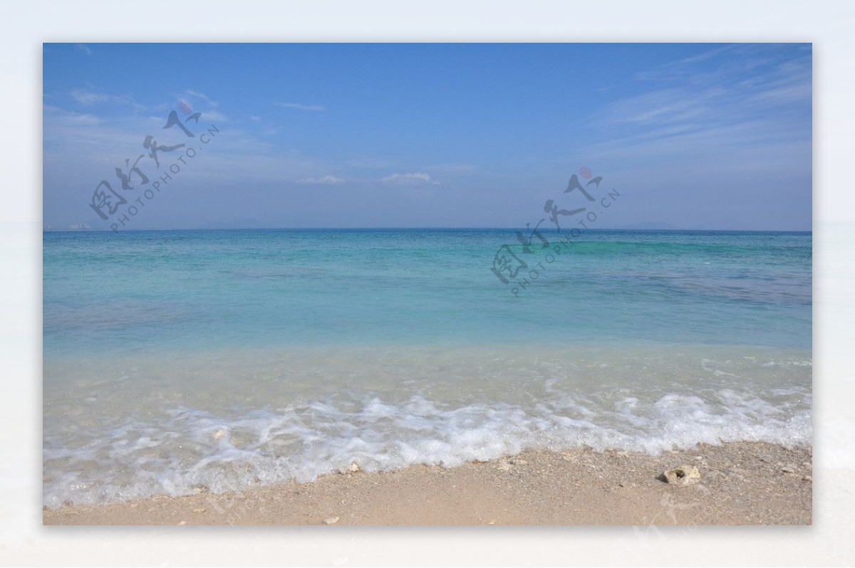海浪沙滩阳光海岸图片