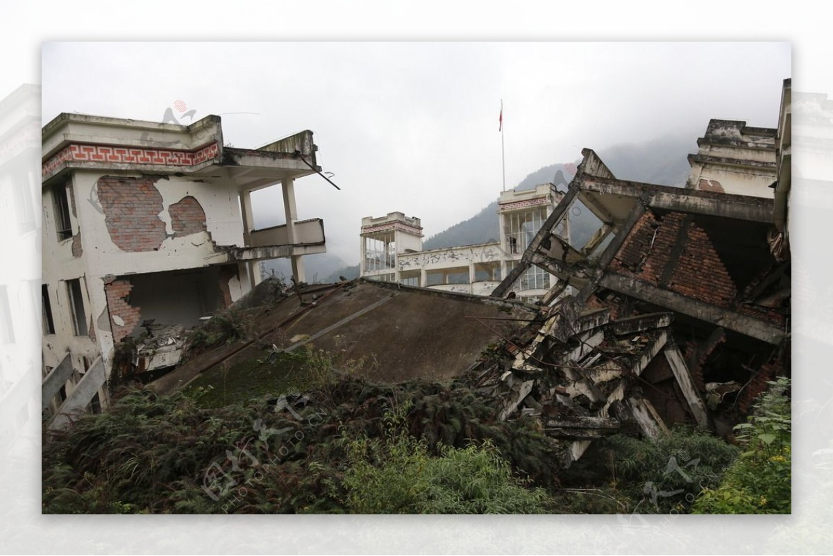 汶川地震遗址图片