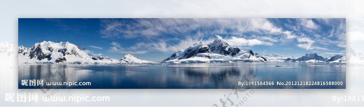 蓝天白云雪山湖水全景图片