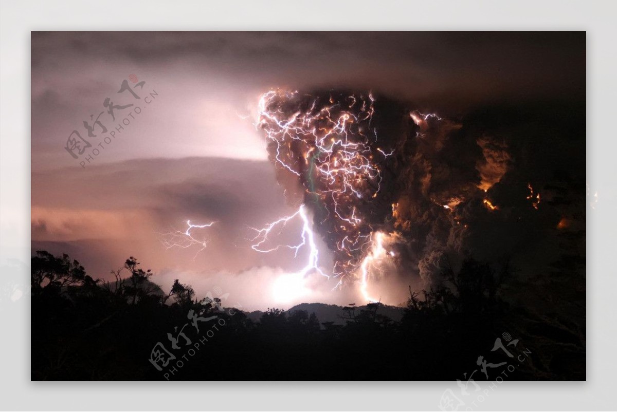 2008年智利火山喷发图片