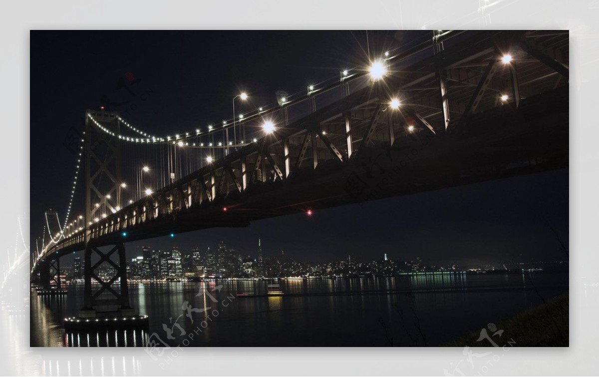 夜晚大桥图片