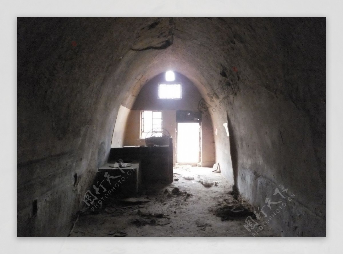 西部旧址窑洞上午窑洞室内摄影摄影图配图高清摄影大图-千库网