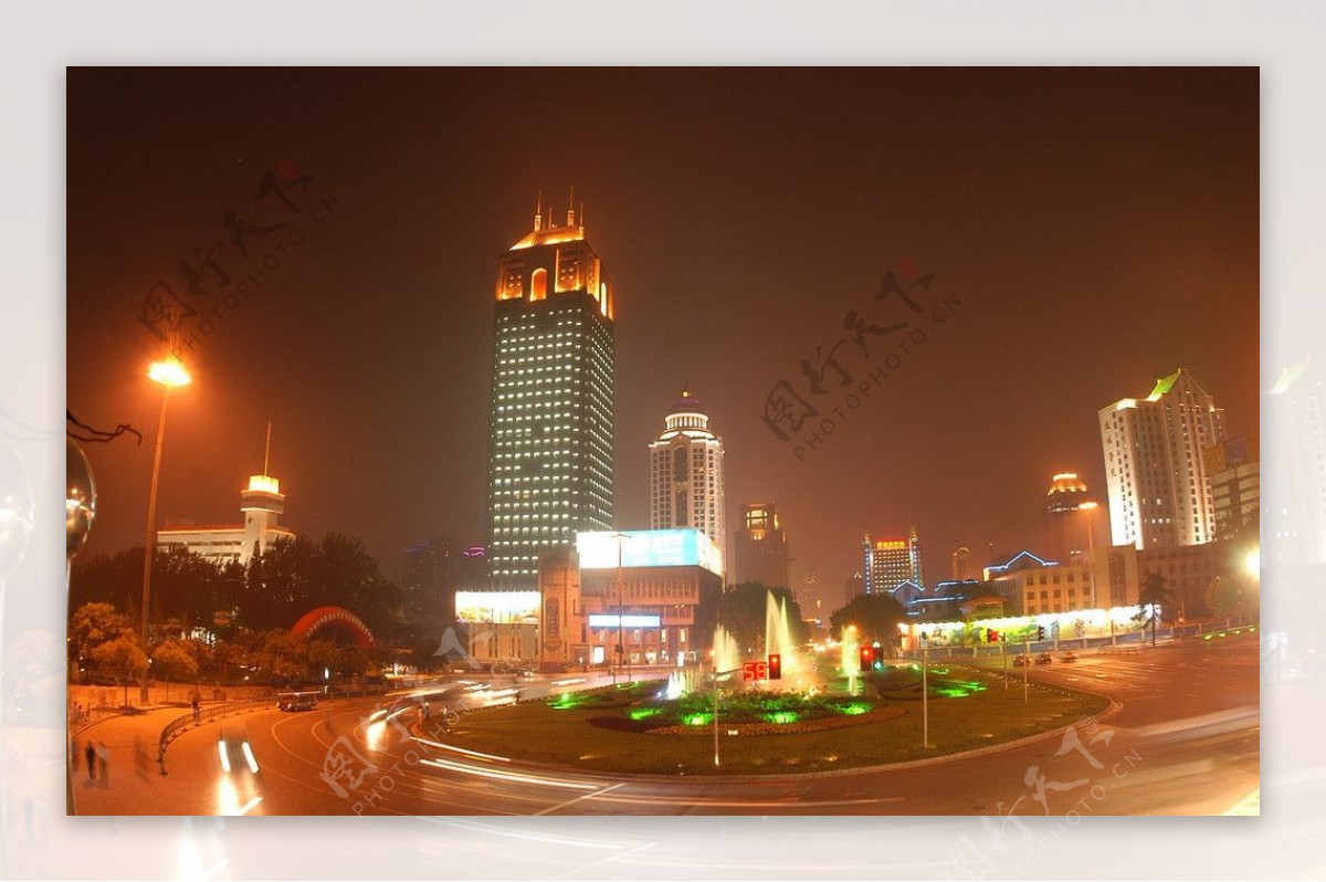 南京鼓楼广场夜景全景图片