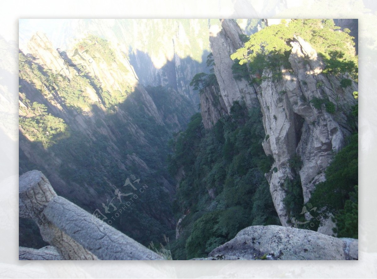 山涧风光图片