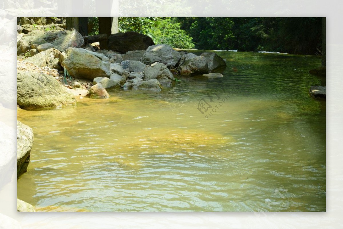溪水图片