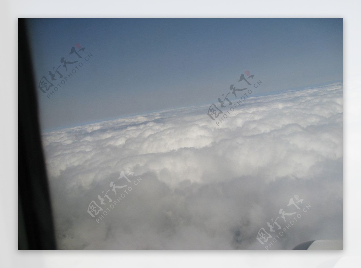 蓝天上的浮云图片高清原图下载,蓝天上的浮云图片,图片,壁纸,自然风景-桌酷