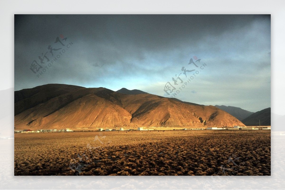 青藏铁路沿途风景图片
