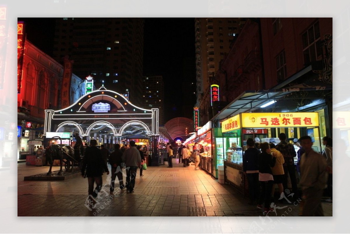 中央大街夜景图片