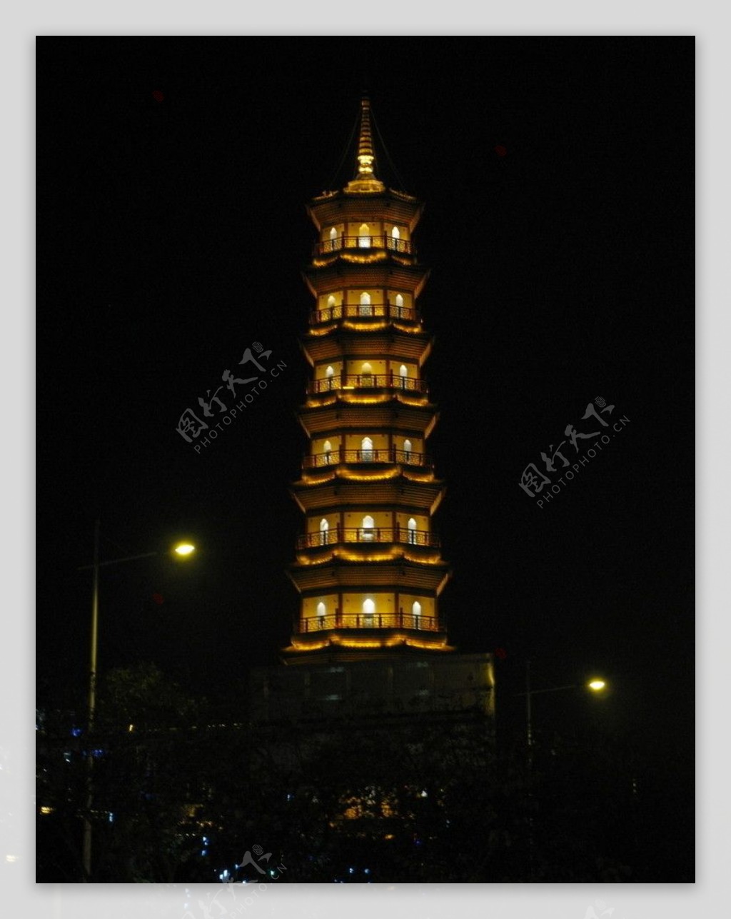 广州赤岗塔LED照明夜景图片