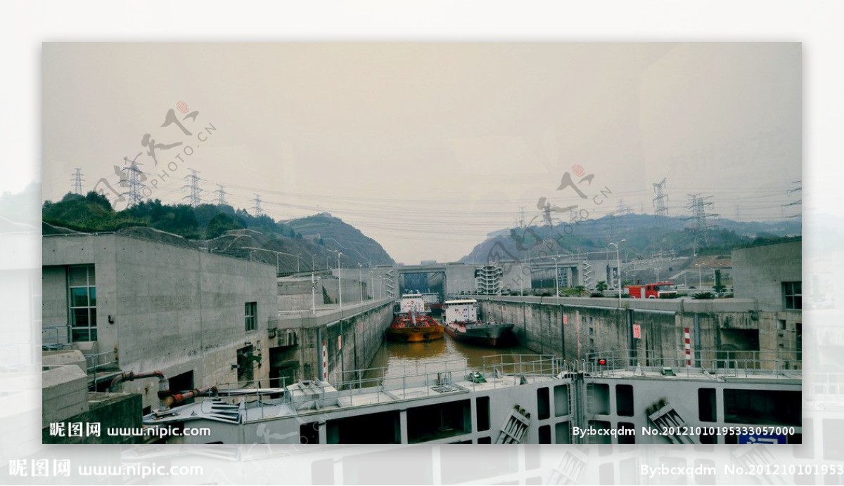 三峡大坝船闸图片