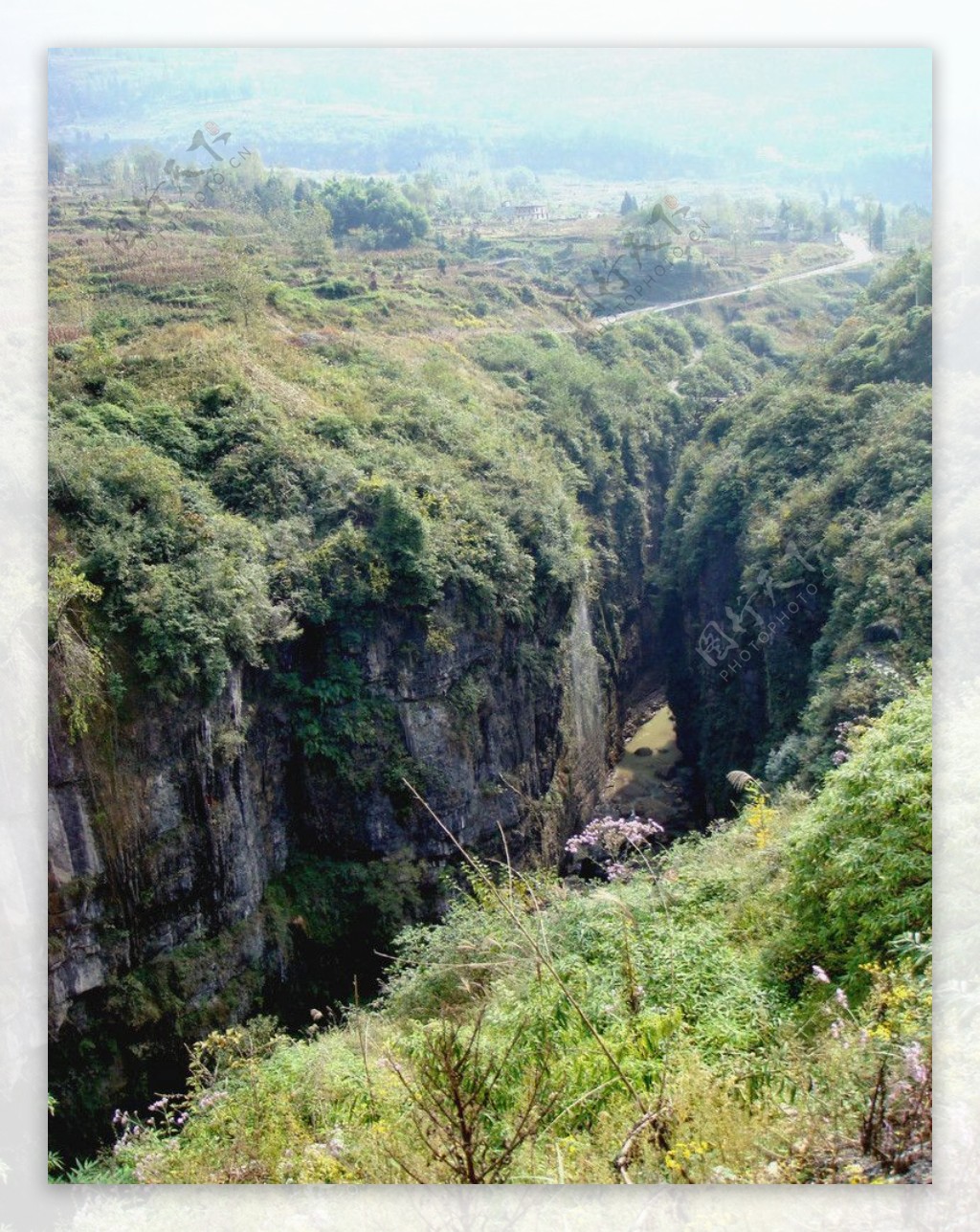 绵延地缝恩施大峡谷图片