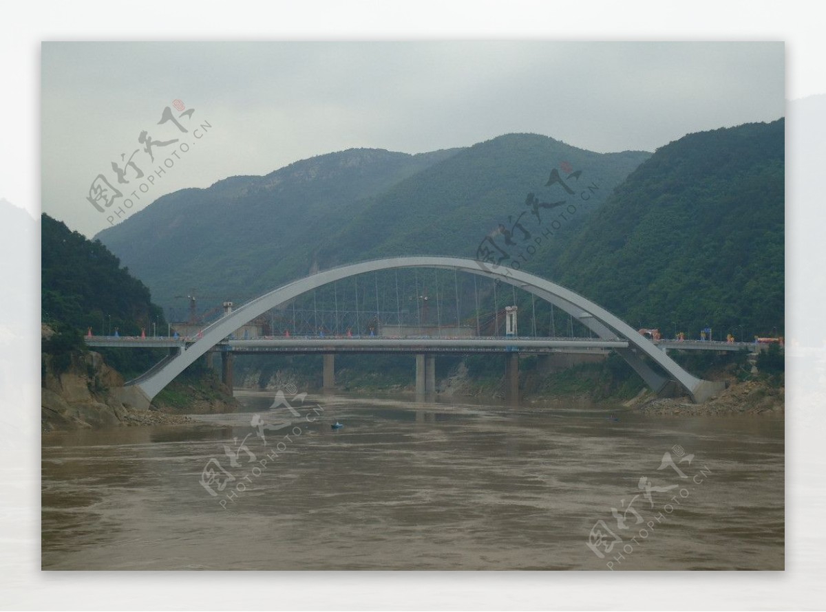 北碚嘉陵江朝阳大桥图片