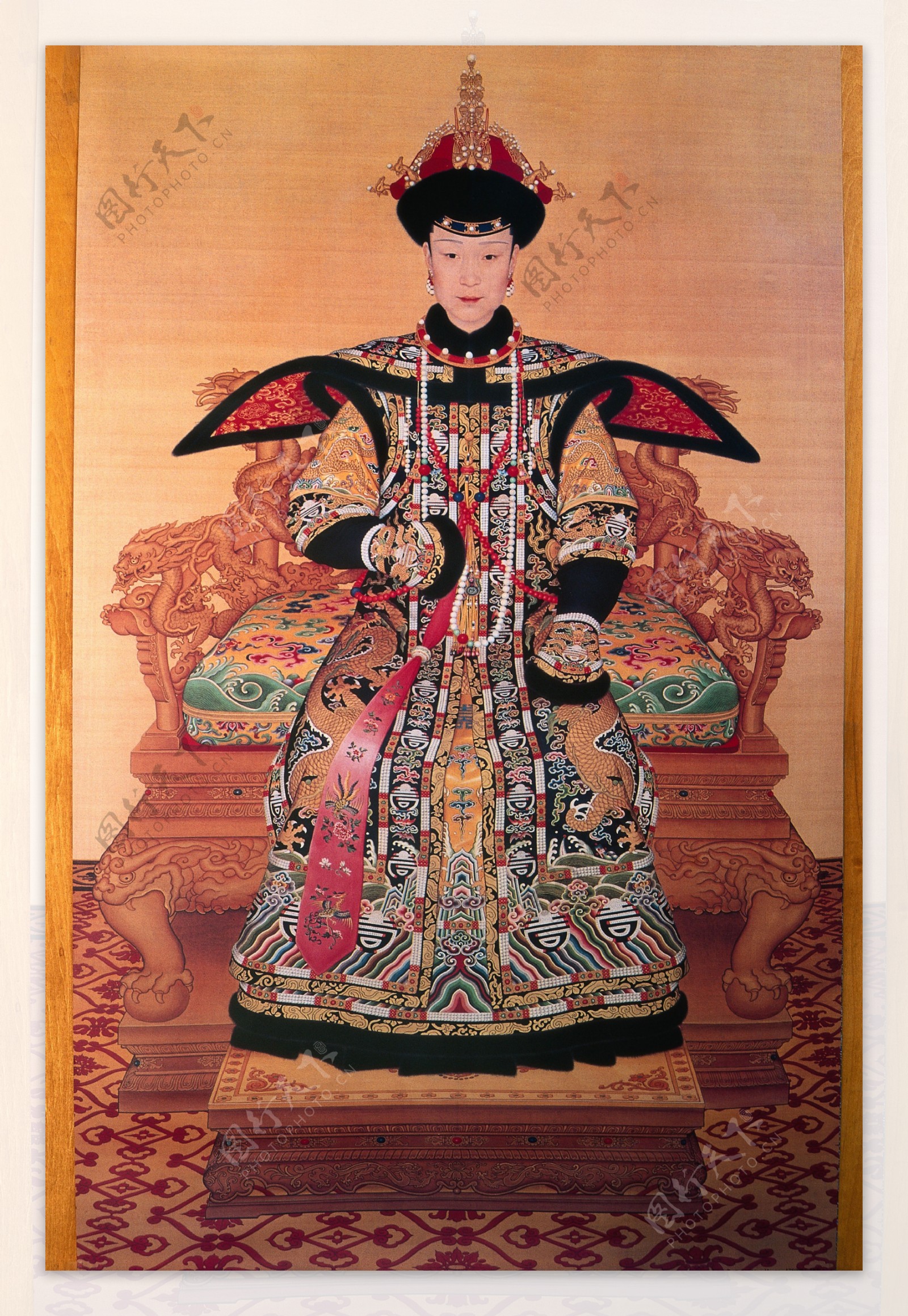 国画清朝皇后画像图片