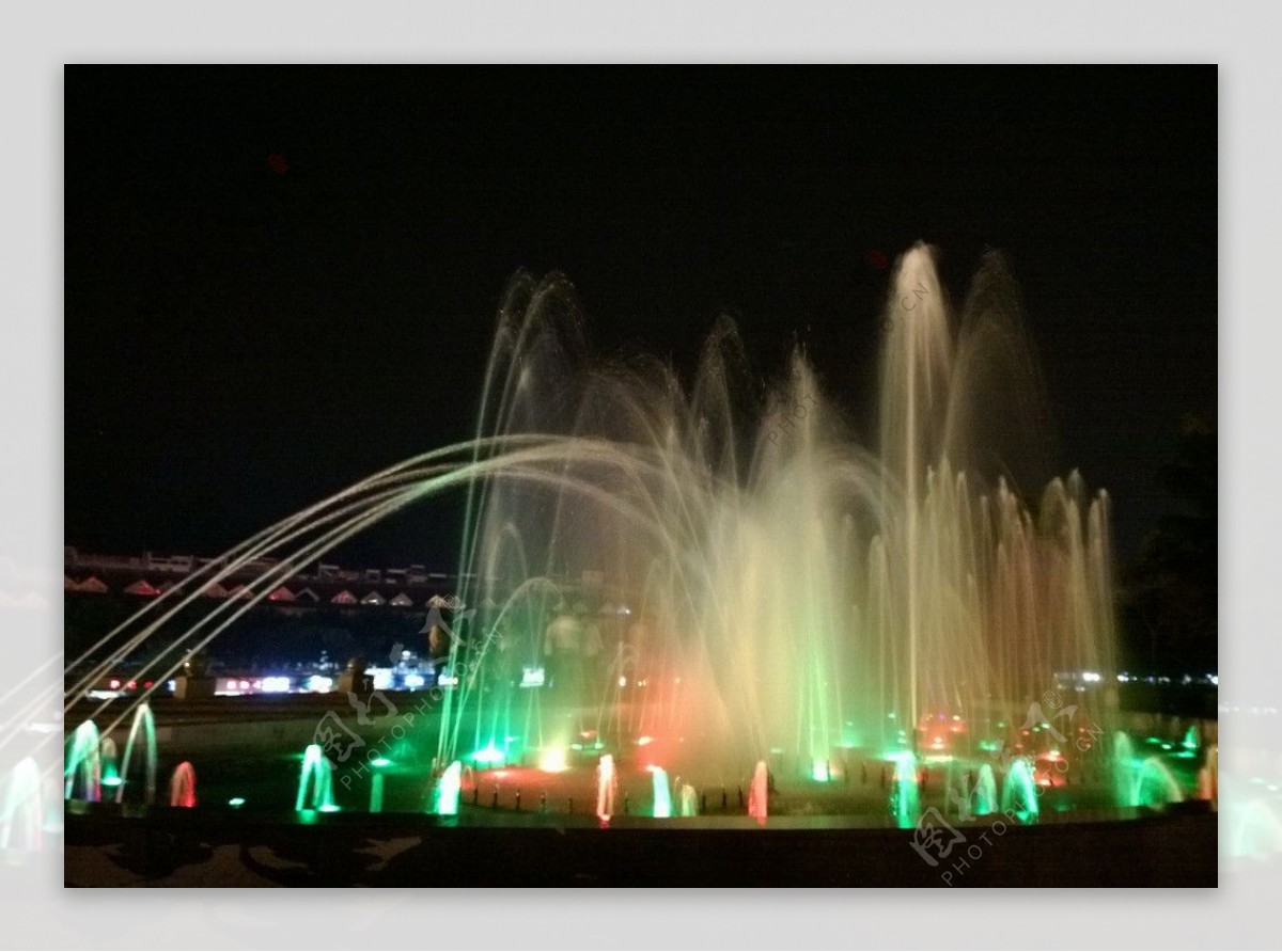 贺州灵峰广场夜景图片