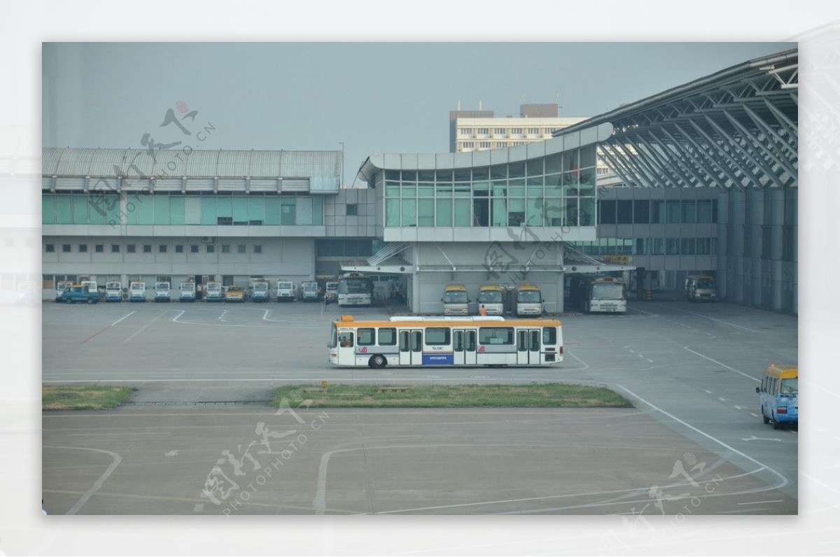深圳宝安国际机场运送巴士图片