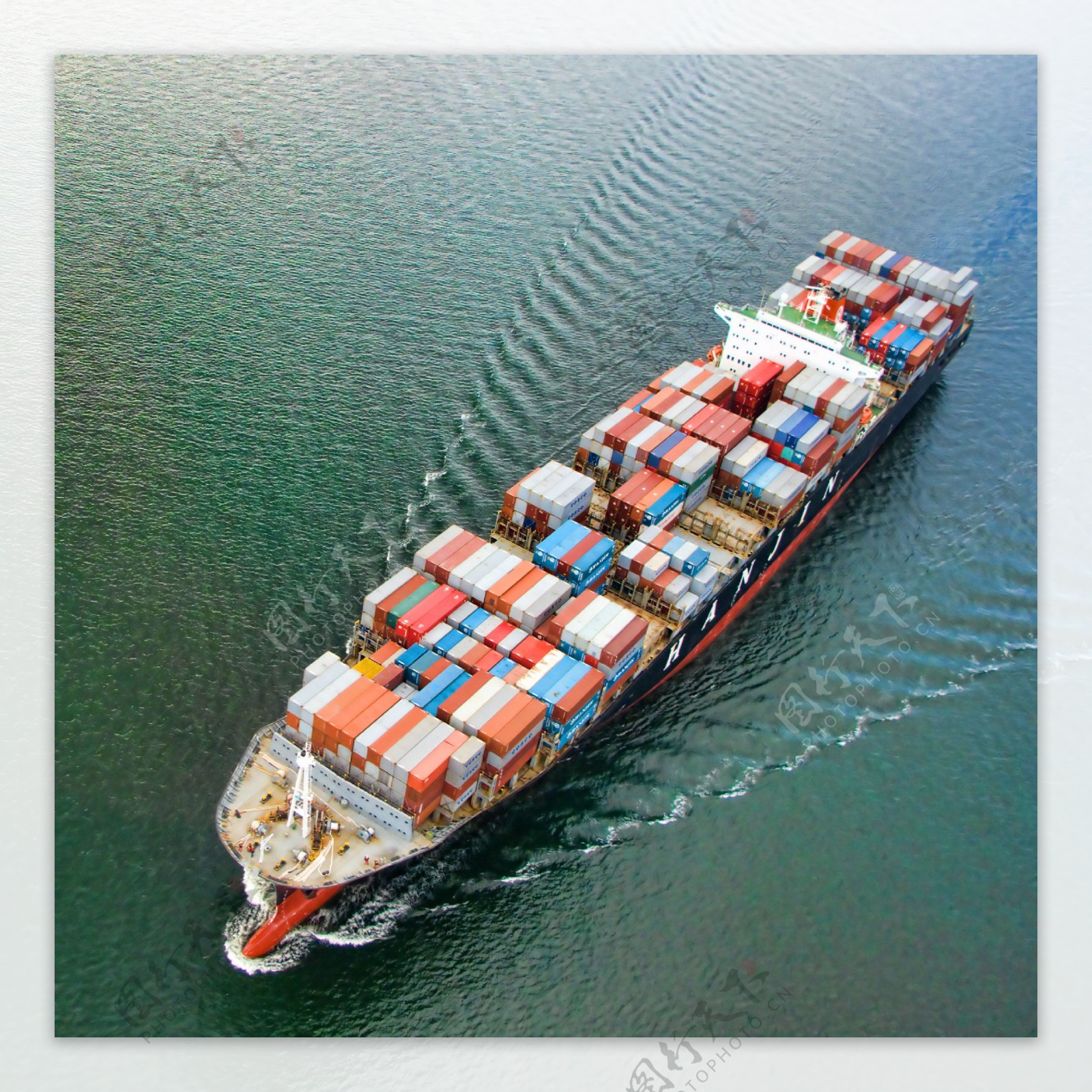 内贸集装箱海运为什么有些是直航有些需要驳船中转