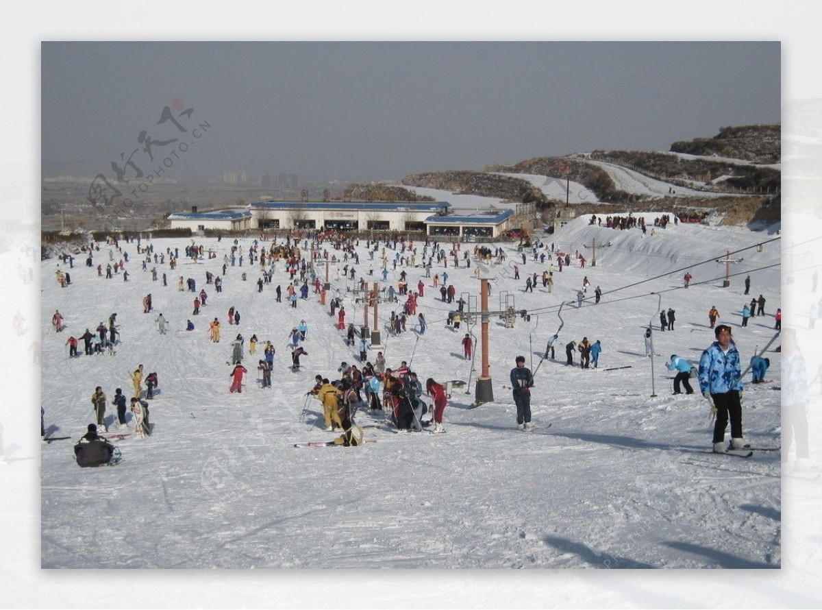 兰州兴隆山滑雪场图片