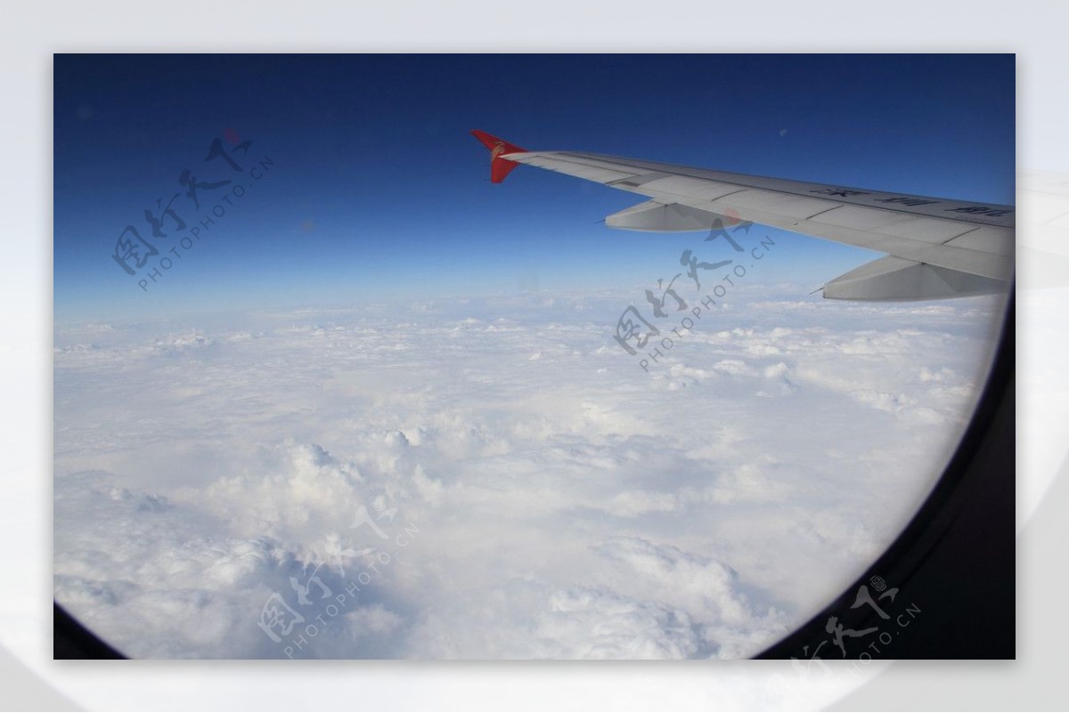 飞机云层云海图片