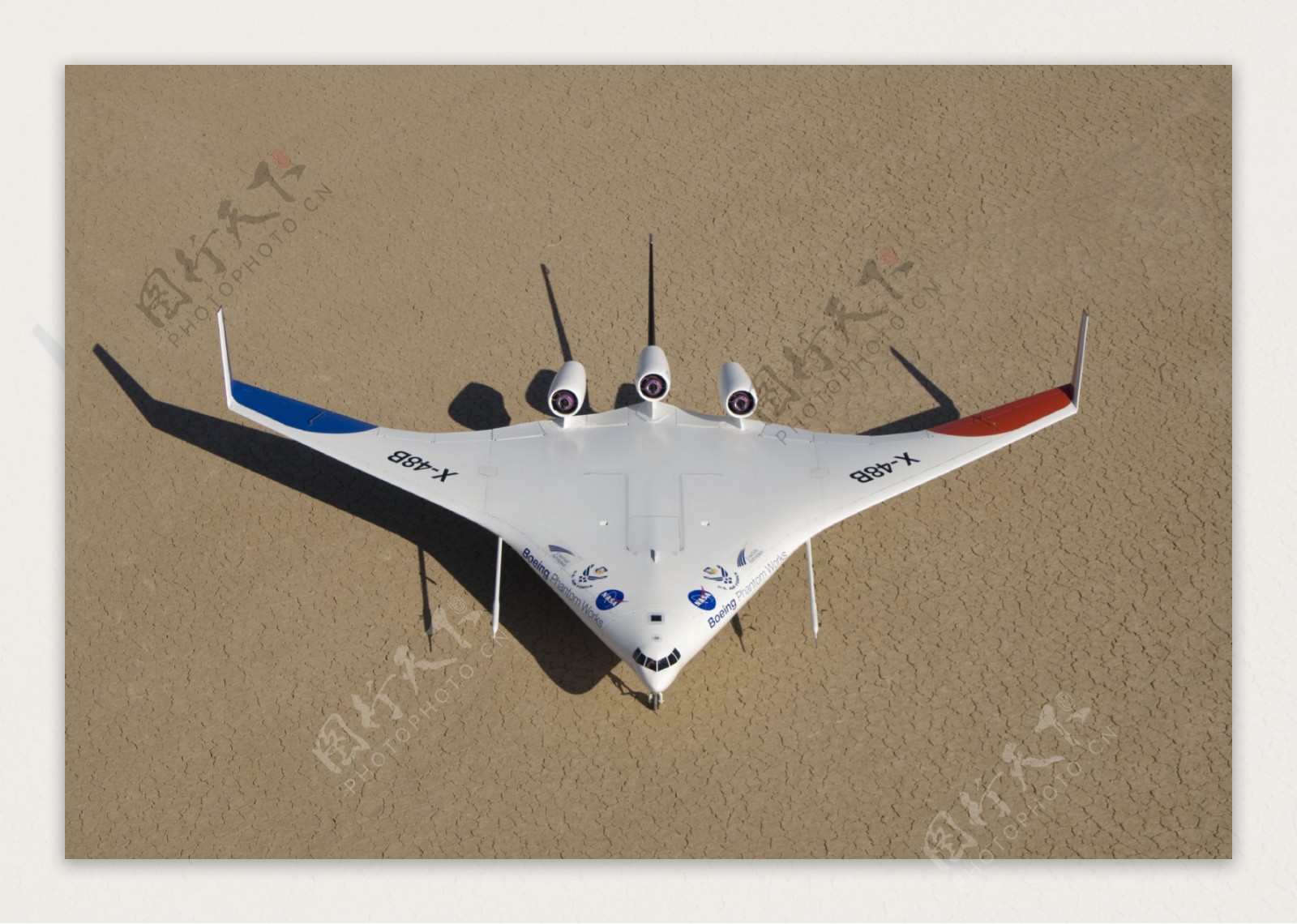 美国X48B省油型飞机图片