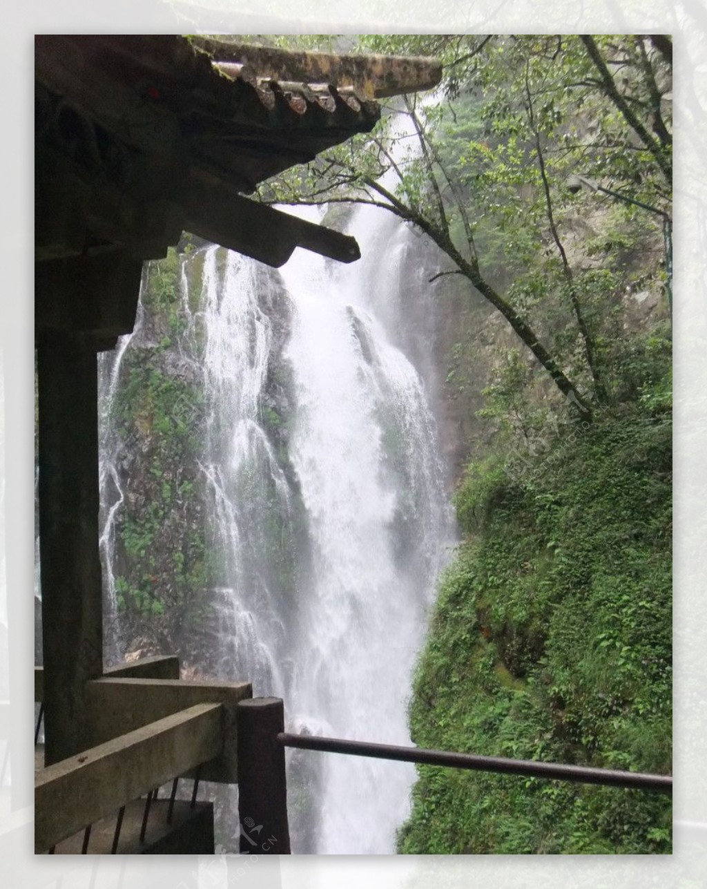 井冈山瀑布图片