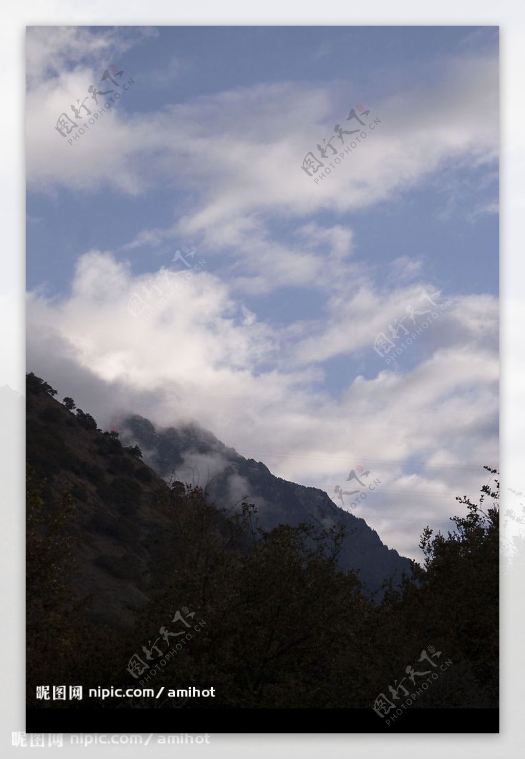 西藏米拉山口天空图片