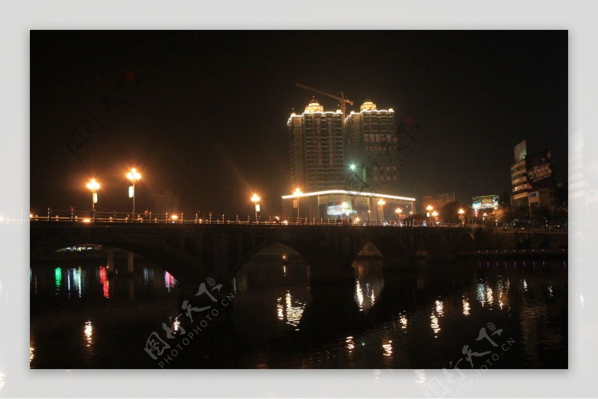 河源夜景图片