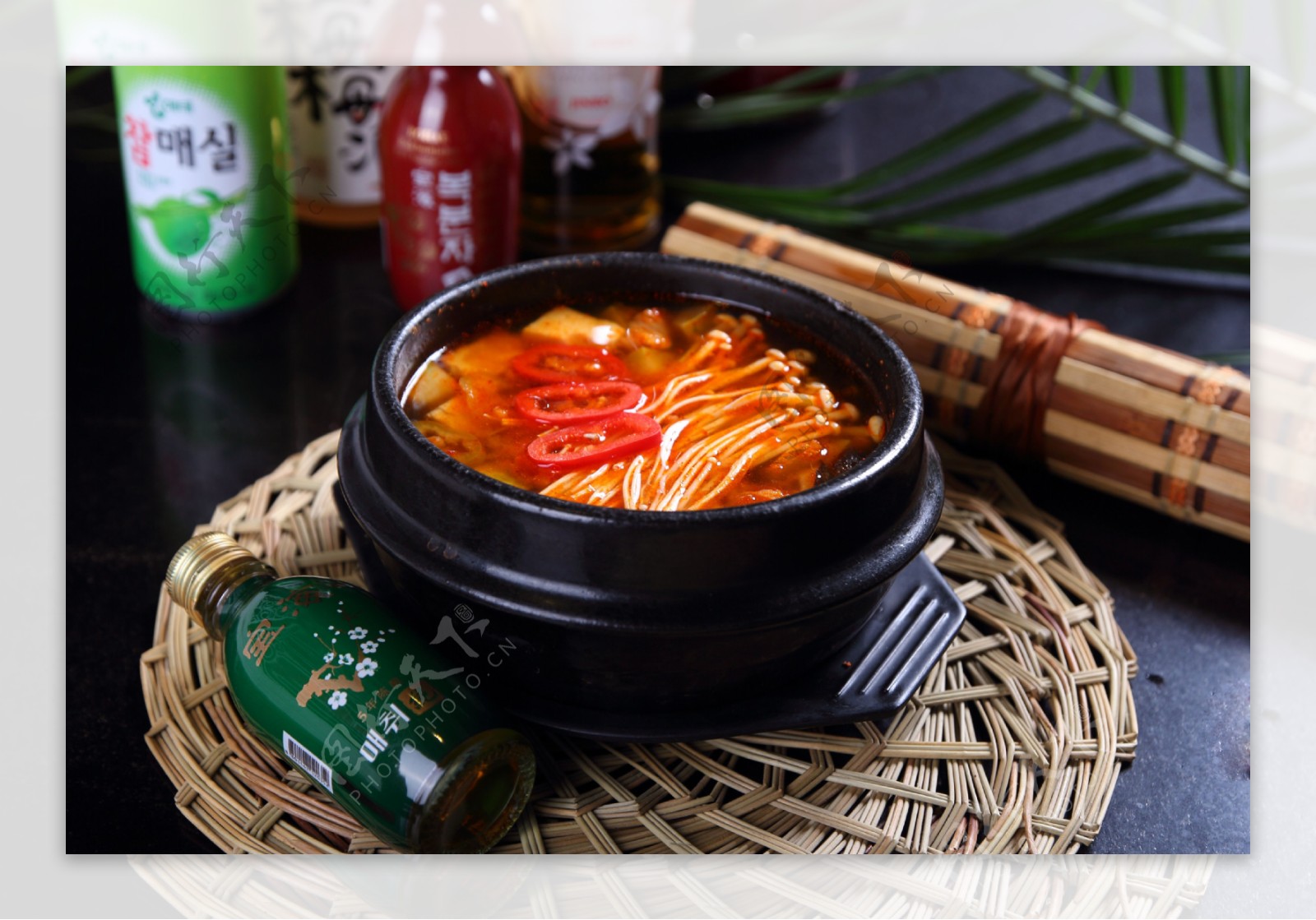 韩国美食大酱汤图片