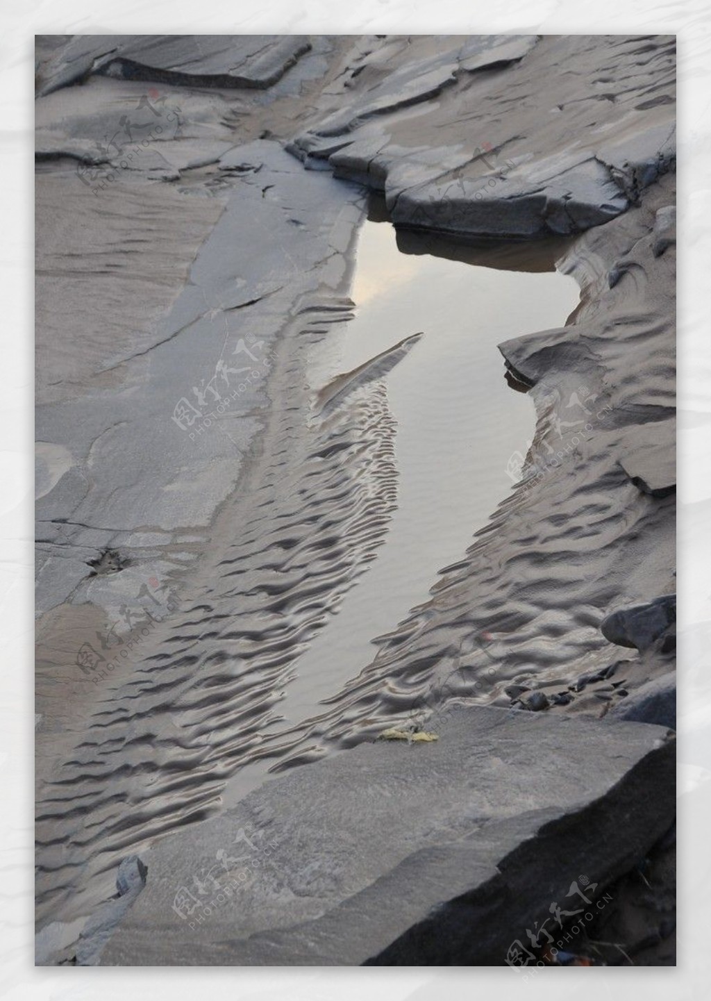 干涸的黄河图片