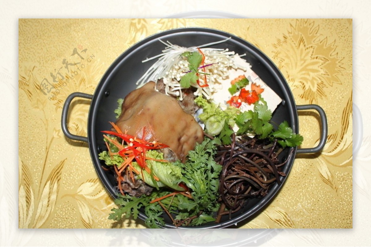 韩式酱汤狗肉锅图片