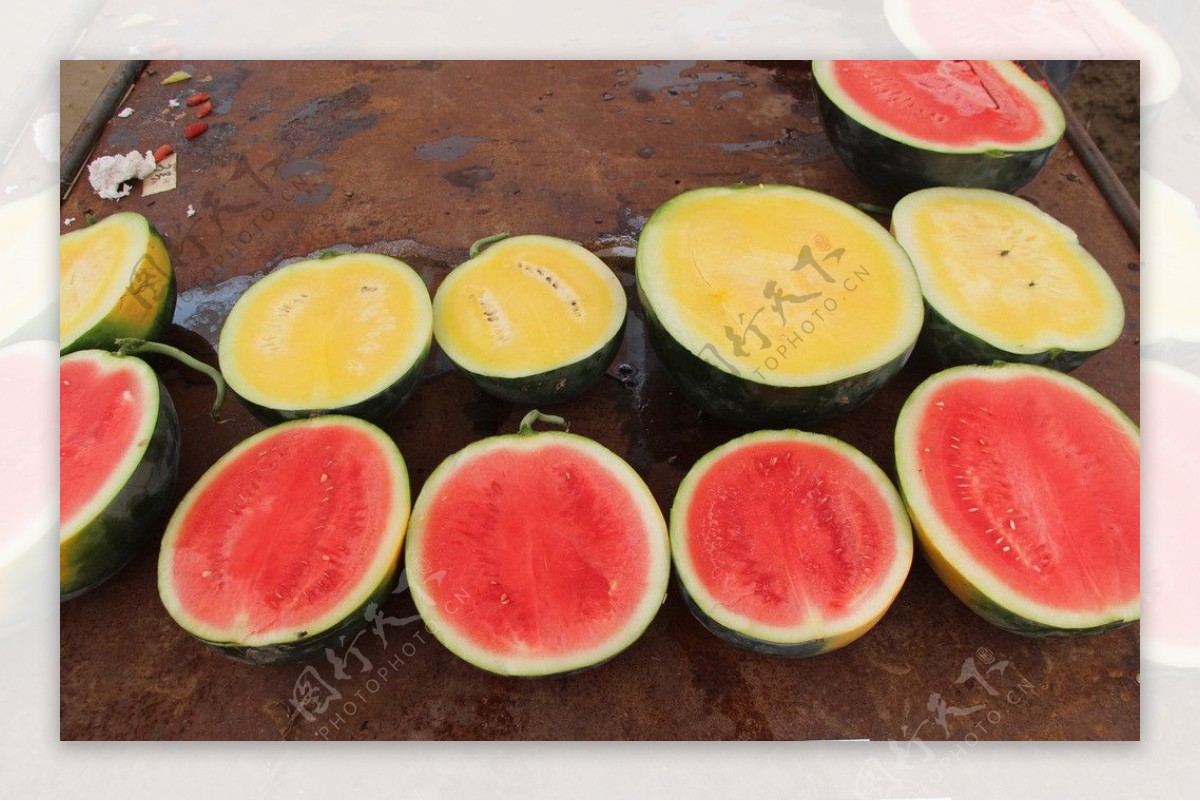 西瓜红瓤黄瓤图片