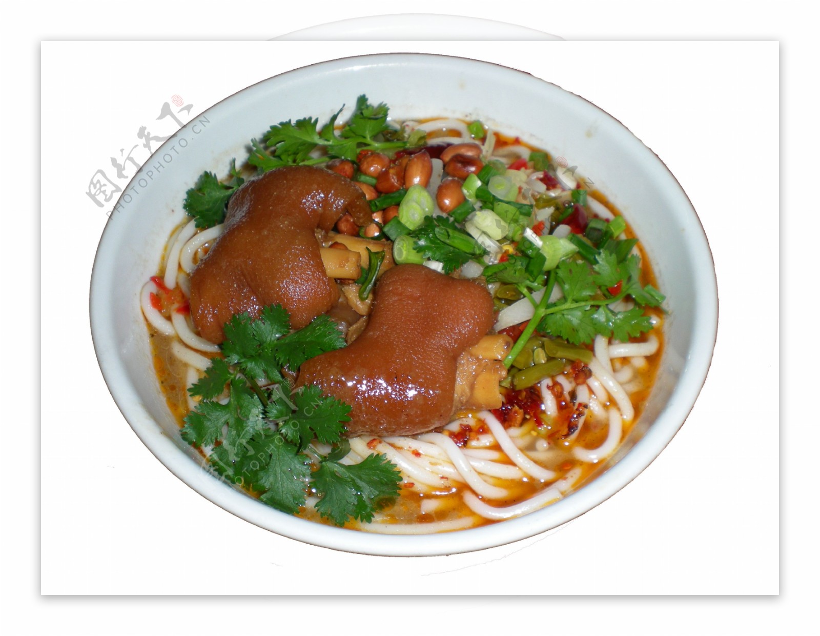 猪蹄汤怎么炖好喝又营养，汤鲜美味的炖猪脚汤做法食谱教程_赤子创业