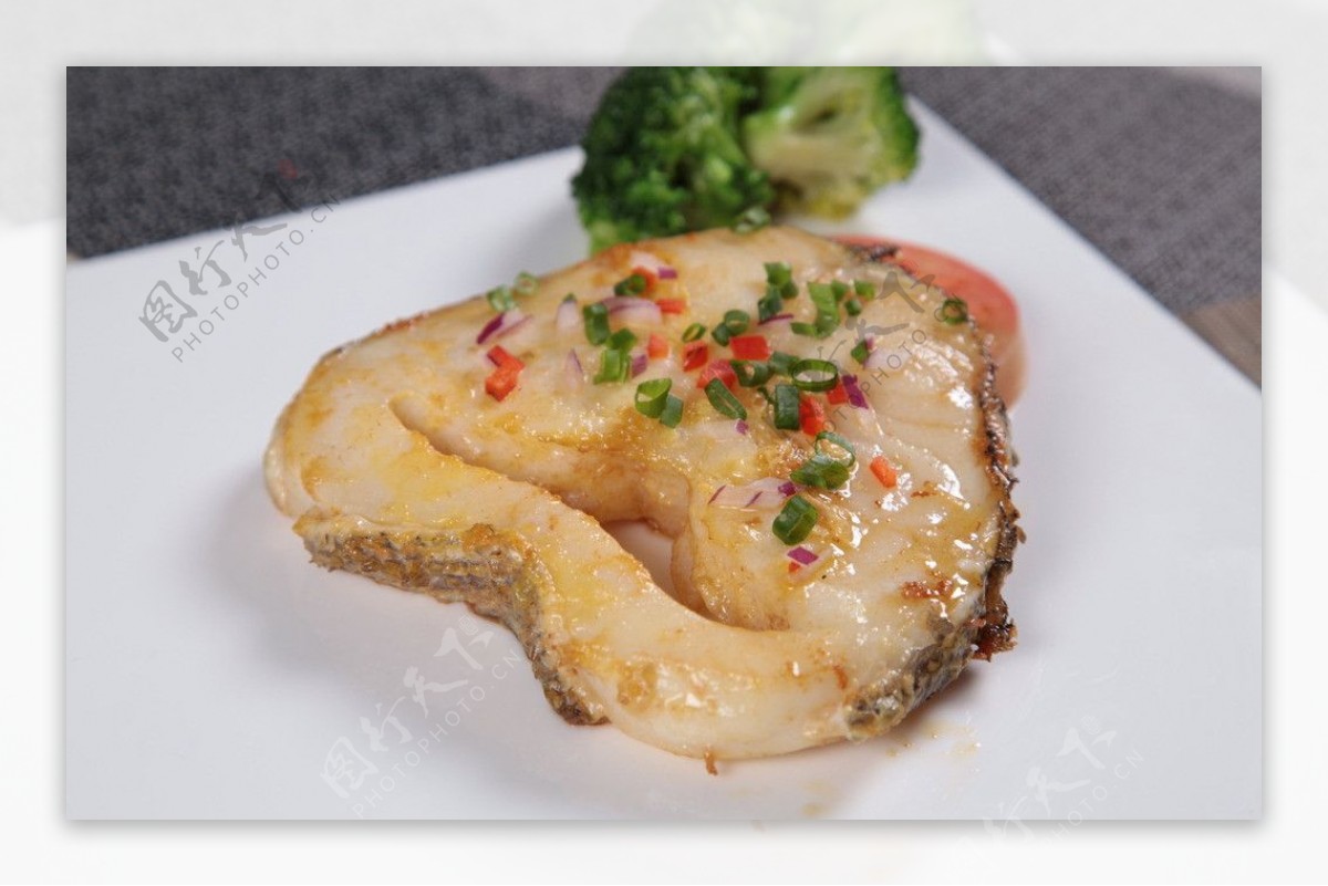 整个大西洋鳕鱼(Gadus morhua)鱼 库存照片. 图片 包括有 外出, 空白, 剪切, 美食, 烹调 - 64909108